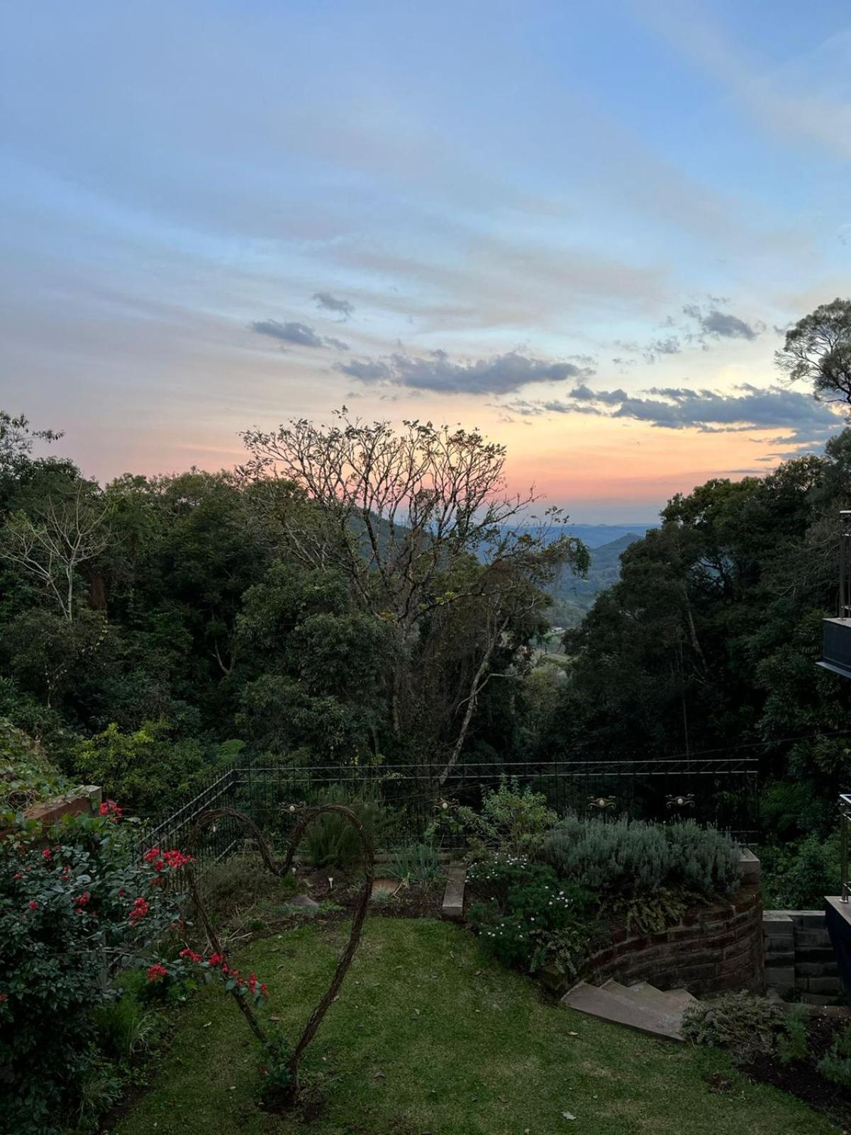 Suites Refugio Do Vale Gramado Buitenkant foto